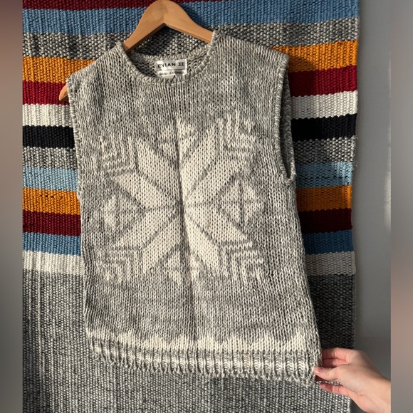 Evian II Hand-Knit Snowflake Sweater - Picture 6 of 15